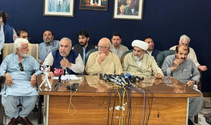 PTI-led opposition parties give protest call on Friday  