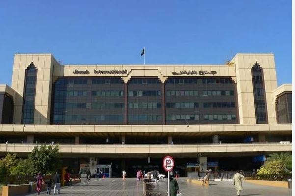Several outgoing flights cancelled at Karachi Airport