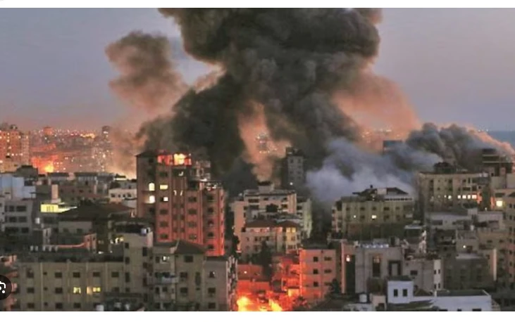 Israel strikes Gaza after Lebanon flare-up