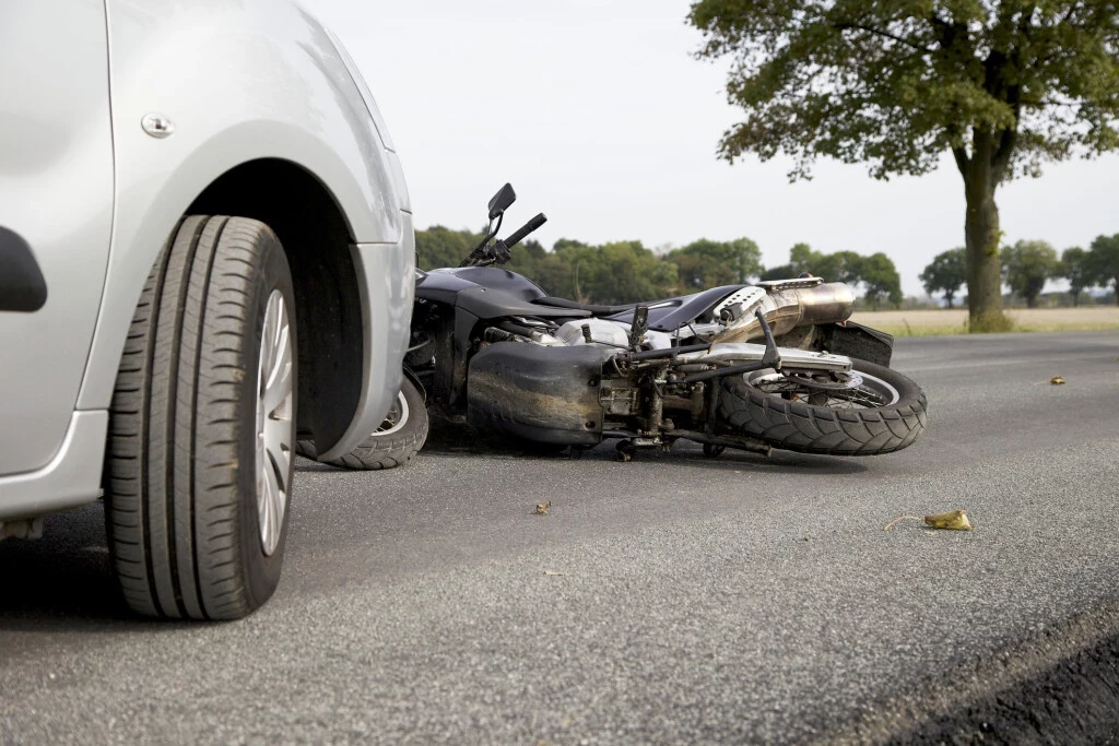 Car-motorcycle collision in Tando Allahyar claims three lives, injures two