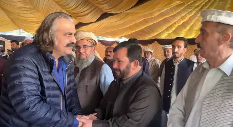 Another 14 killed in Kurram clashes, Gandapur seeks more FC men