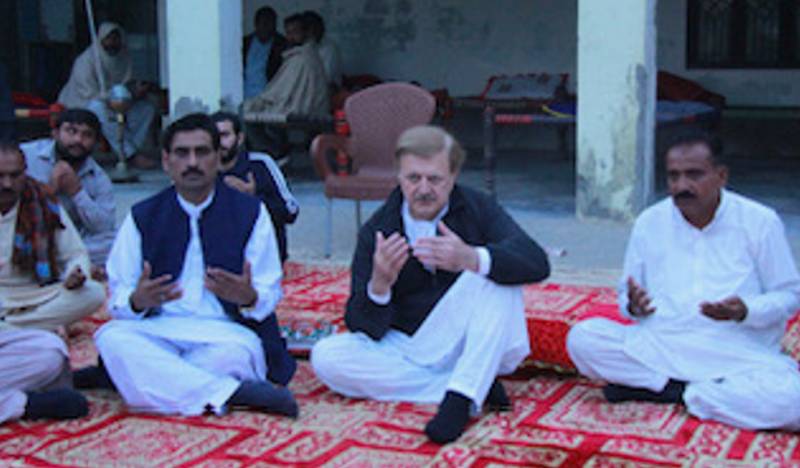 Govt should focus on developing backward districts: Humayun Akhtar
