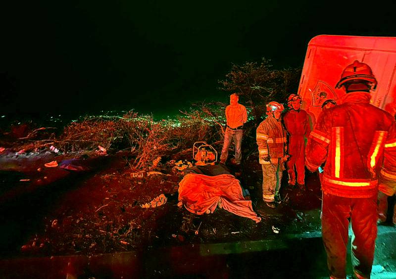 Ecuador bus crash kills at least 18