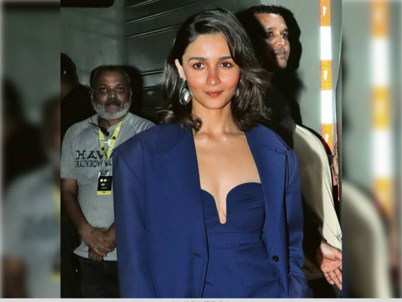 Bollywood star Alia Bhatt opts for jetty ride from Versova in Mumbai