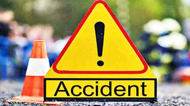Three killed in rickshaw-vigo collision in Okara