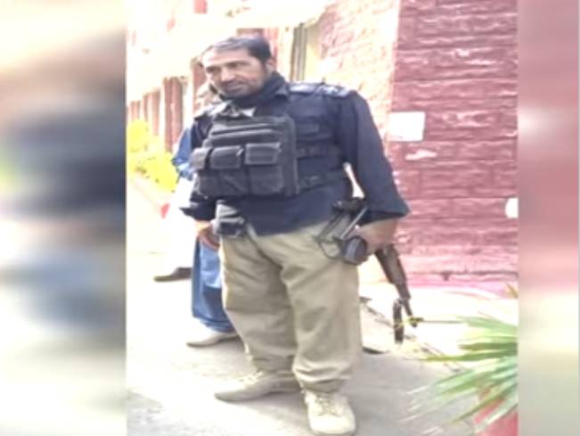 Police officer shot dead in Bannu