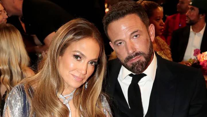 Ben Affleck addresses relationship rumors after split from Jennifer Lopez