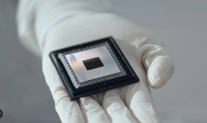 Google announces quantum computing chip breakthrough