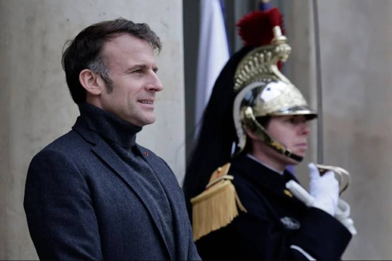 Macron in a rush to choose France's new prime minister