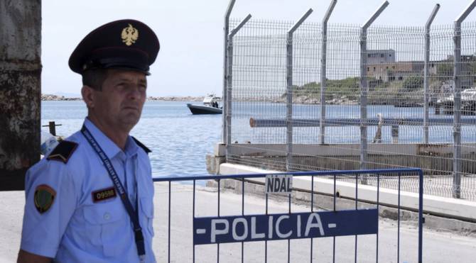 Italy faces criticism from Europe rights body over migrant facilities