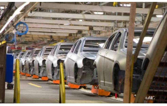 Court slaps Rs400,00 fine on car dealer, company for late delivery