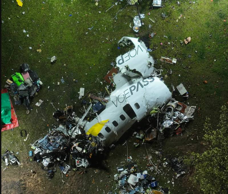 Brazil plane crash kills family of 10
