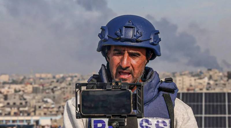 Palestinian TV channel says Israeli strike kills 5 journalists in Gaza