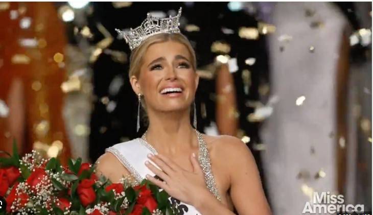 Nurse Abbie Stockard crowned Miss America 2025