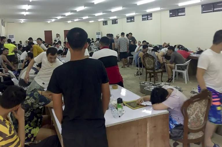 Philippines authorities detain 400 foreign nationals in scam center raid