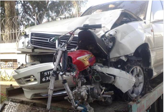 Husband and wife die, three hurt in car-bike collision
