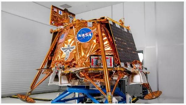 NASA eyes SpaceX, Blue Origin to cut Mars rock retrieval costs