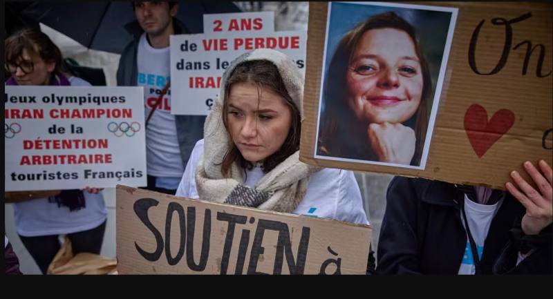 France summons Iranian envoy over 'state hostages'