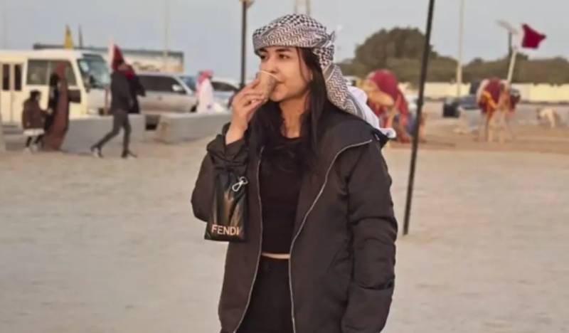 Yumna Zaidi dazzles in Qatar desert