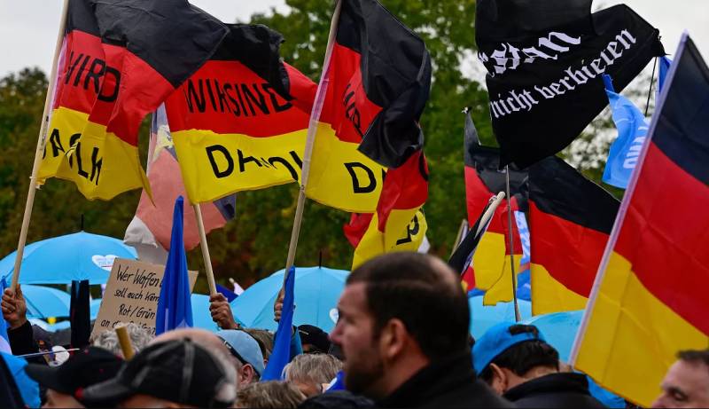 German Holocaust remembrance under fire from far right