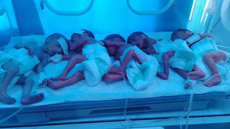 Woman gives birth to quintuplets in Bannu 