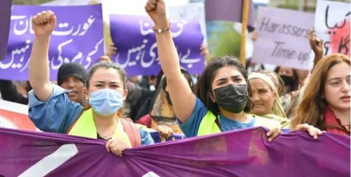 Aurat March organizers move LHC, seek contempt action against Lahore DC, CTO