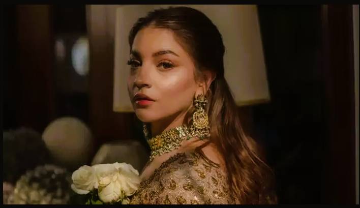 Dananeer Mobeen receives trolls over self-appreciation post 
