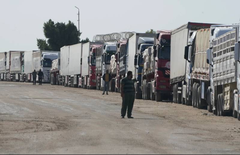 Hamas officials say Israel delaying aid delivery to Gaza, may affect hostages' release