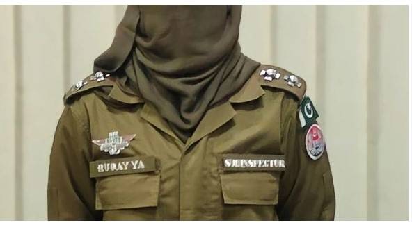 TikTok woman in police unformed arrested in Pakpattan  