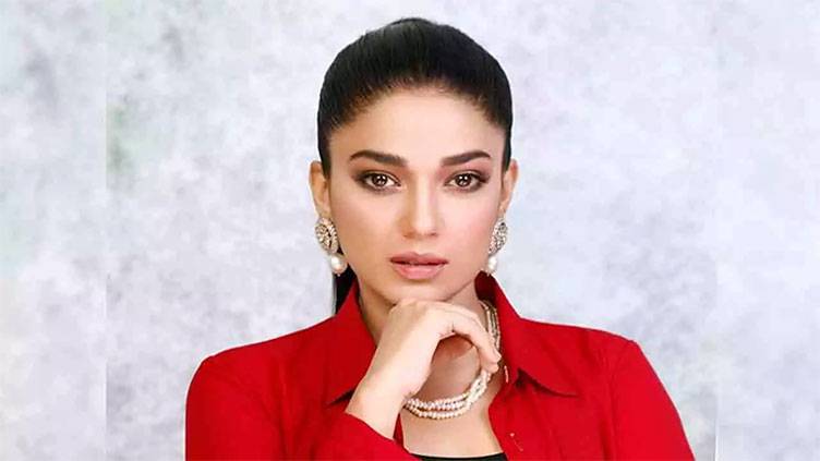 Sanam Jung issues statement after being bullied online 