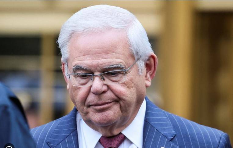 Ex-US senator 'gold bar Bob' jailed for bribes after bullion found