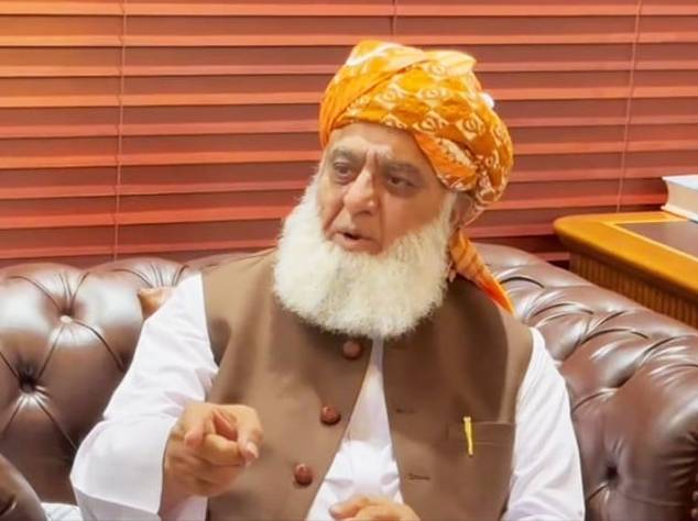 Fazlur Rehman slams PECA law, calls for amendments after consultation with journalists 
