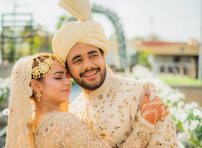Hareem Sohail's couple shoot is a treat for eyes