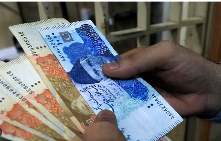 No more cash salaries for teachers in outsourced schools in Punjab