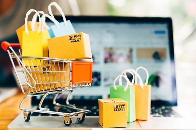 EU seeks new import fee on e-commerce packages
