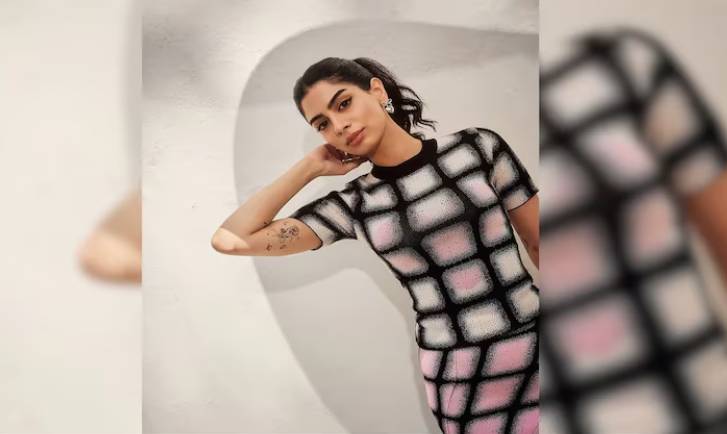 Khushi Kapoor dons black and white mini fit for 'Loveyapa' promotion