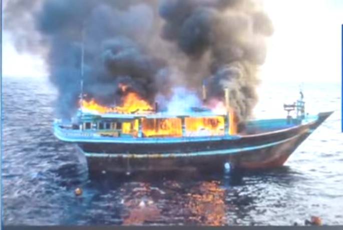 Three fishermen die as fire destroys boat in Gwadar 