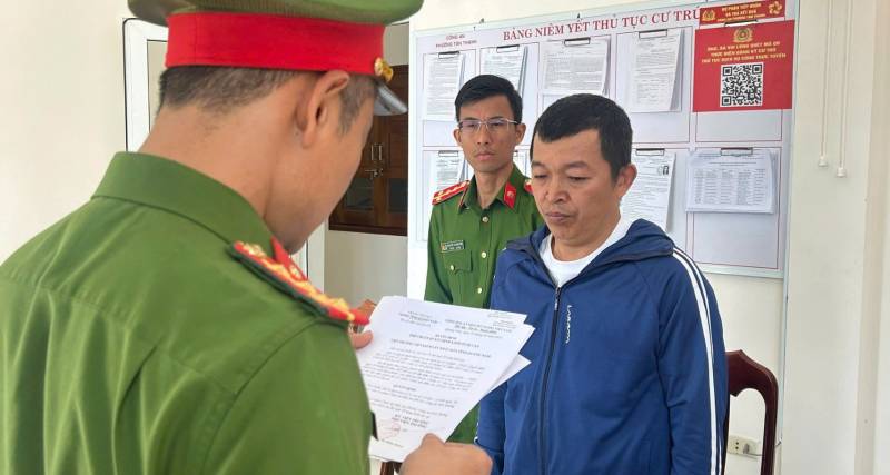 Vietnam bartender arrested over toxic alcohol deaths