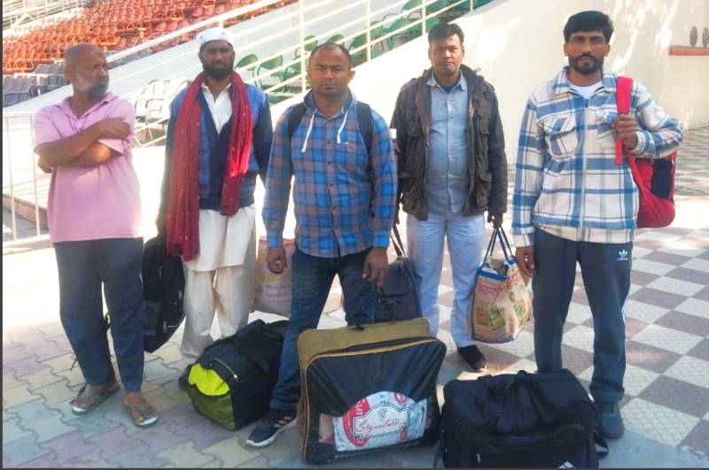 India releases 5 Pakistani prisoners