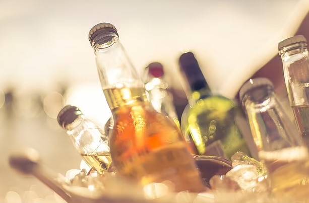 Tainted alcohol kills 33 in Turkish capital