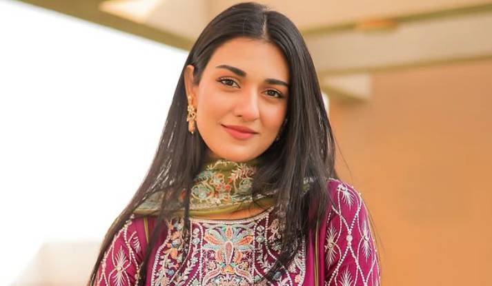 Good news for Sarah Khan fans, stay tuned for grand reveal