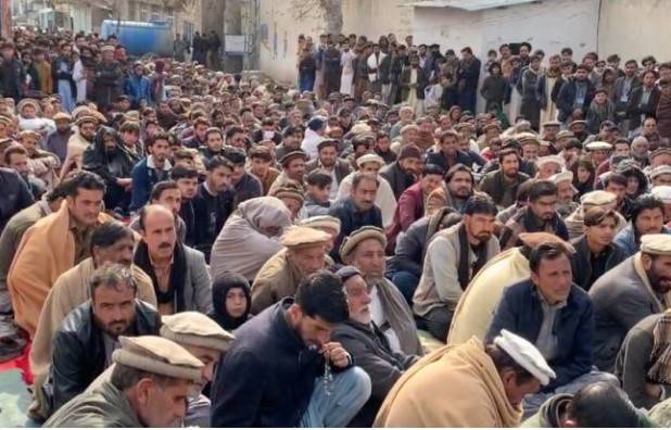 Karak Jirga gives three-day deadline to armed groups to leave