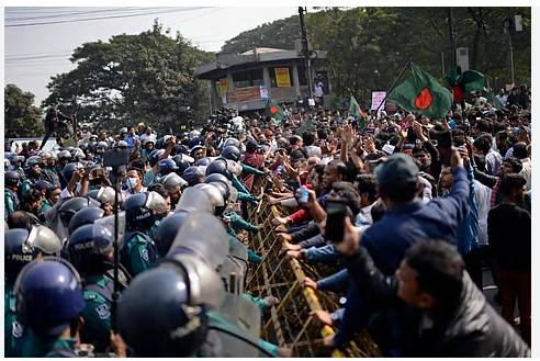 Bangladesh arrests 1,300 in ex-regime loyalist crackdown