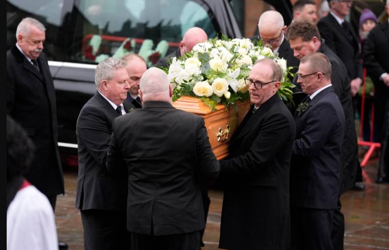 Man Utd greats gather to pay final respects to Denis Law