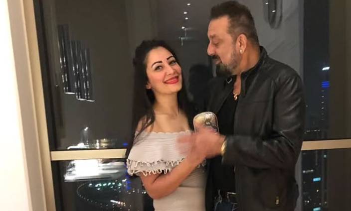 Sanjay Dutt and Maanayata celebrate 17 years of union 