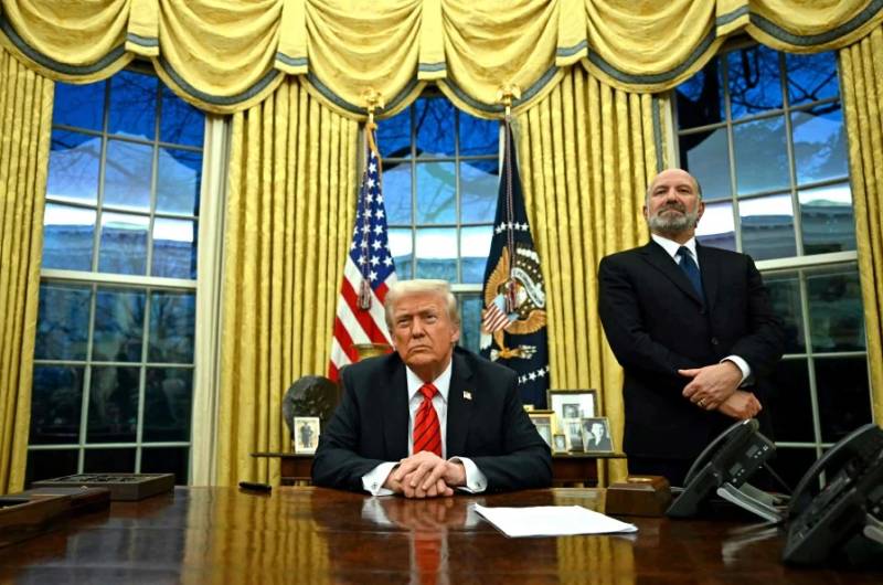 Trump blasts 'political judges' as court clash mounts