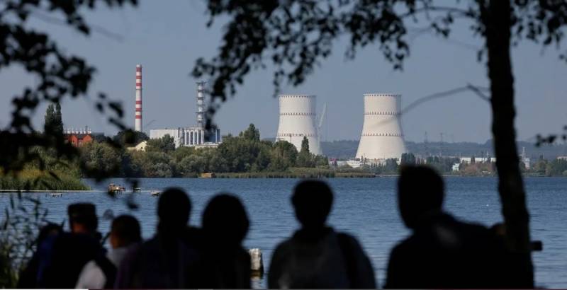 Russia jails men who tried to cut power to nuclear plants