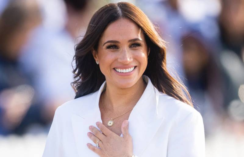 Royal surprise: Meghan Markle returns home with special gifts 