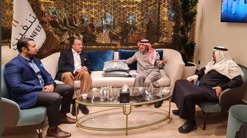 Pak and Saudi finance ministers explore collaboration in infrastructure, energy