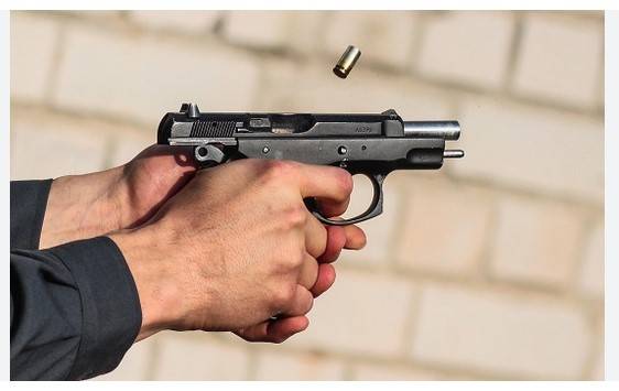 Man shoots himself in front of bride at Jhelum wedding ceremony